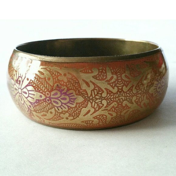 Vintage metal & lucite bangle bracelet - Picture 2 of 3